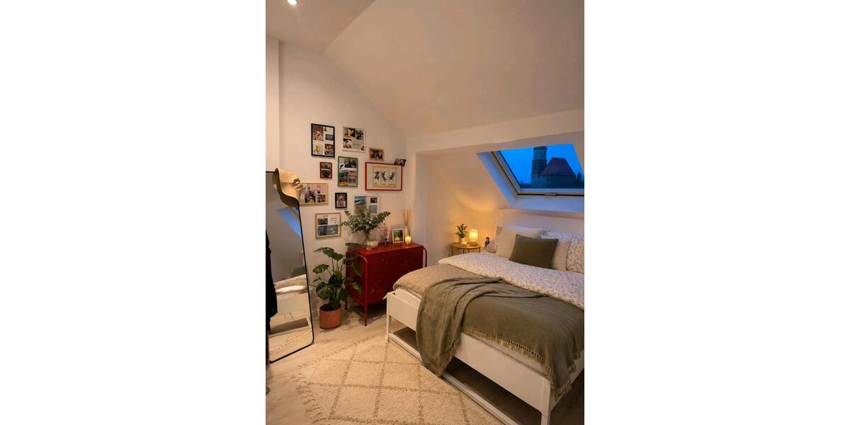 Dachgeschoßwohnung Nürnberg Gleißhammer - 4 Zimmer, 100 m&sup2;, 349.000&euro; | Angebot:27133431