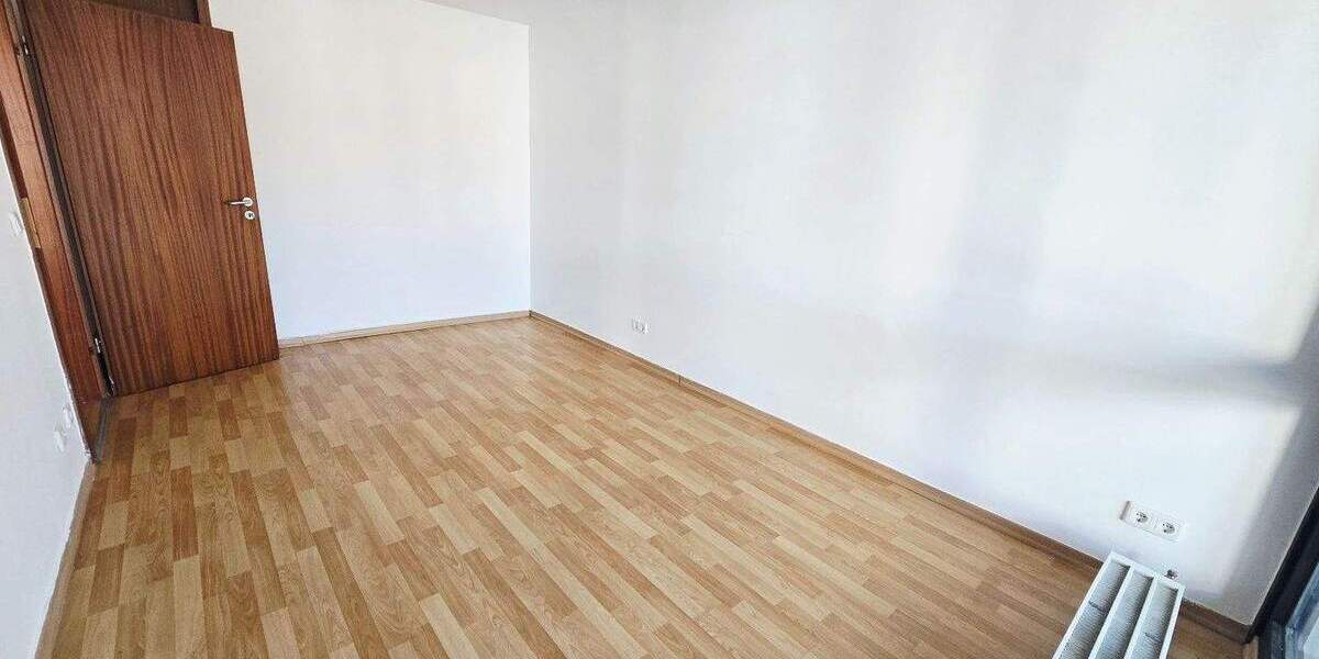 Etagenwohnung Nürnberg Röthenbach b Schweinau - 2 Zimmer, 66 m&sup2;, 235.000&euro; | Angebot:25731699