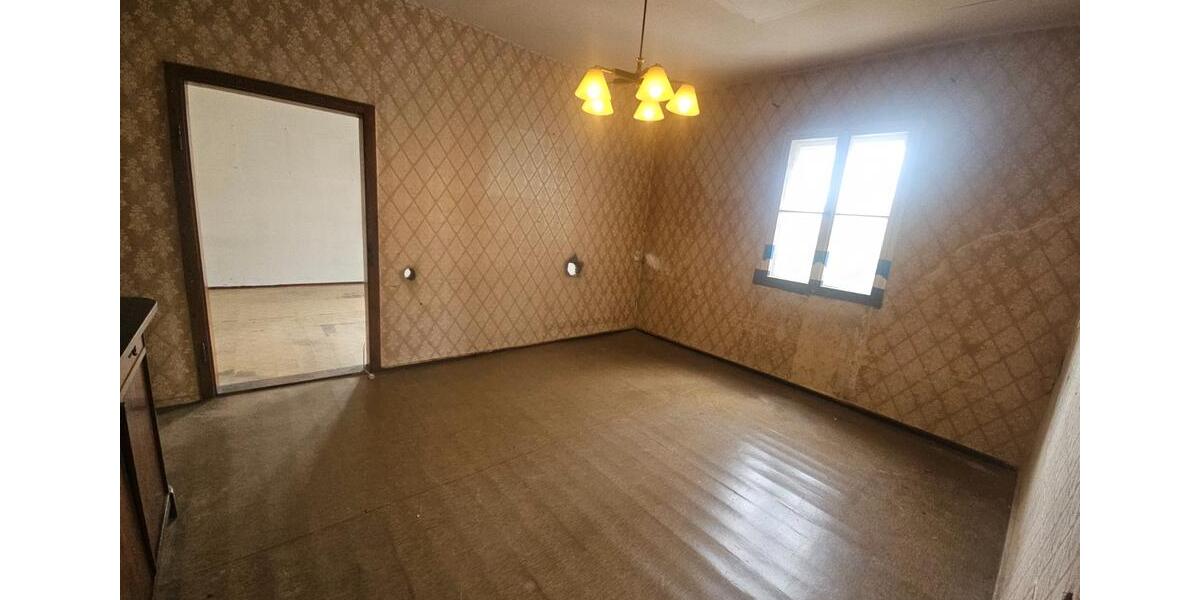 Einfamilienhaus Schwabach - 9 Zimmer, 176 m&sup2;, 1.290&euro; | Angebot:27613302