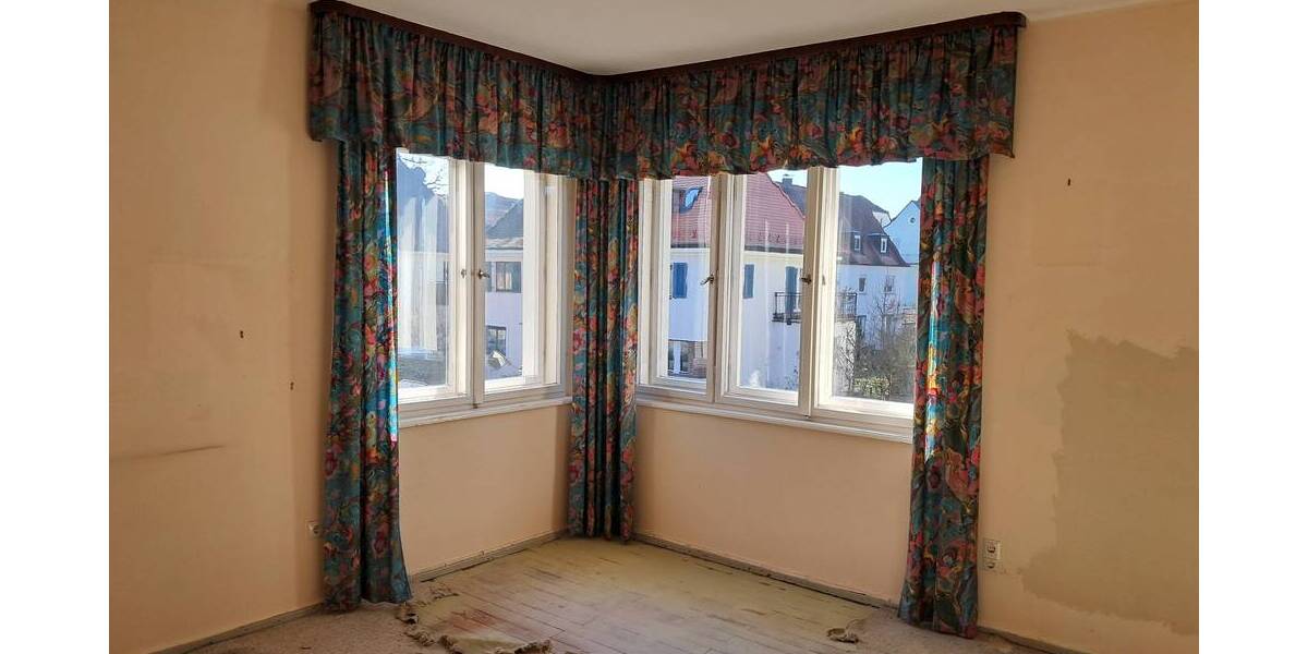 Doppelhaushälfte Erlangen Innenstadt - 9 Zimmer, 230 m&sup2;, 1.180.000&euro; | Angebot:25735022