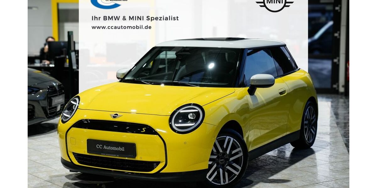 Mini Cooper SE 2.792 km 30.999 &euro; Fürth 90763