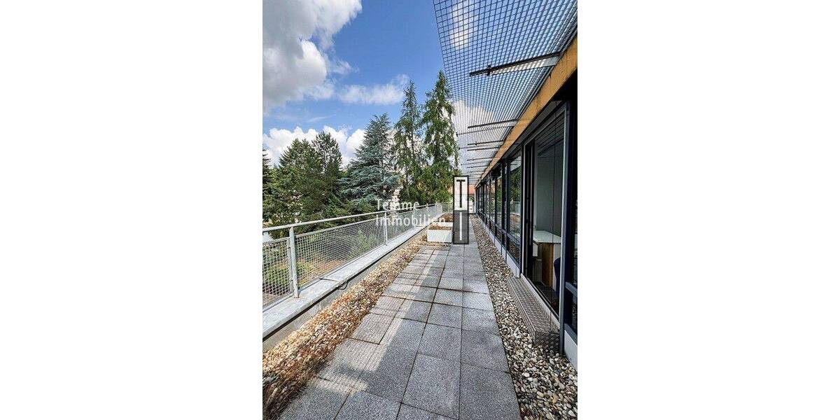 Bürogebäude | Terrassen | Parken | Entwicklungspotenzial | zum Kauf | Nürnberg Ost zimmer