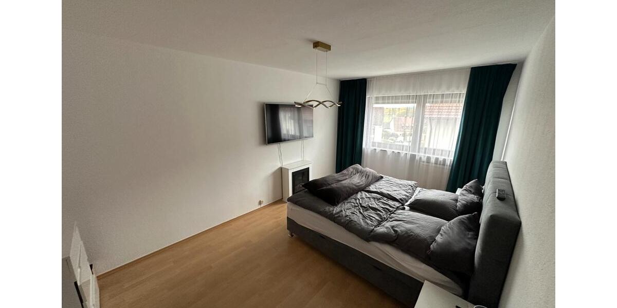 Traumhafte Doppelhaushälfte mit Garten, Terrasse und Garage 4 zimmer