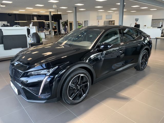 Peugeot 408 19.100 km 31.790 € Nürnberg OT Schweinau 90439