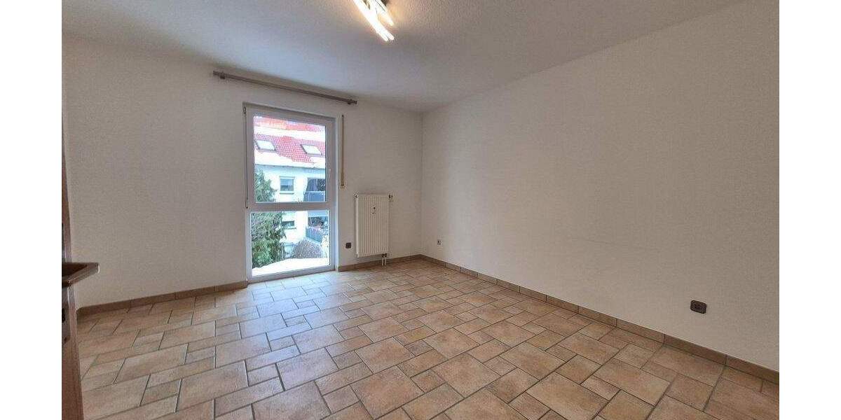 Etagenwohnung Wendelstein - 3 Zimmer, 76 m&sup2;, 860&euro; | Angebot:25563299