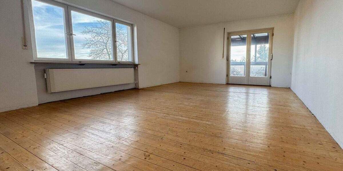 Viel Raum für Ideen - 2,5-Zimmer-Wohnung mit separater 2-Zimmer-Einliegerwohnung in Fürth-Vach 4 zimmer