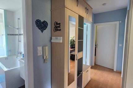 Gepflegte 3-Zimmer-Wohnung mit Garage - Bad & Leitungen erneuert, hohe Rücklagen 3 zimmer