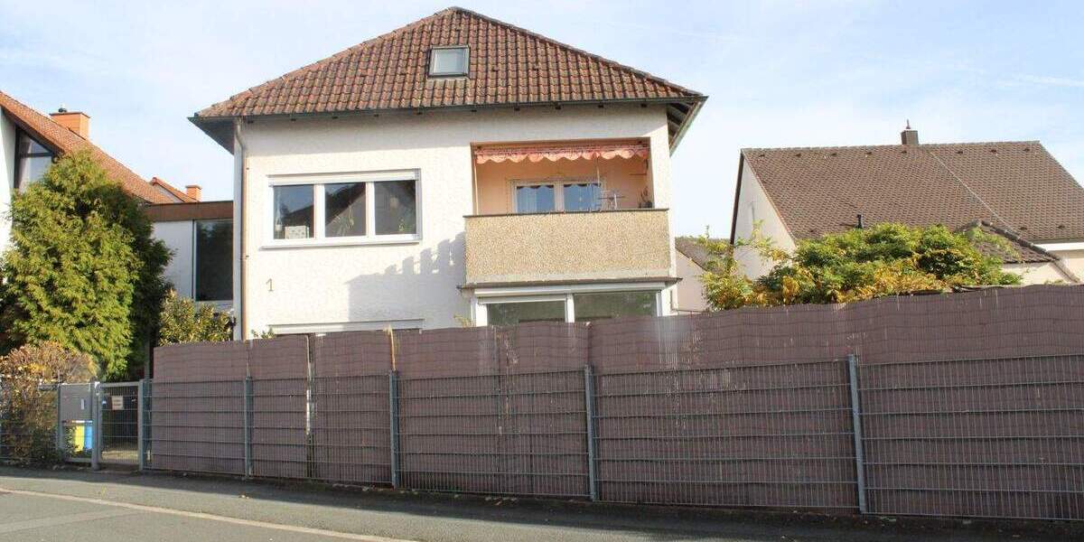 !! Dreifamilienhaus in Erlangen-Alterlangen – stabile Mietsituation, nachhaltige begehrte Lage !! 7 zimmer