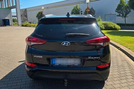 Hyundai TUCSON 150.000 km 13.200 € Fürth 90766