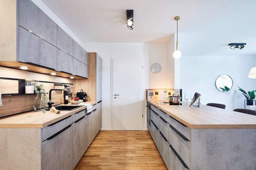 JETZT FERTIG: helle 4-Zimmer-Wohnung mit gr. Sonnenbalkon! Sie erhalten sogar noch den KfW-Zuschuss in Höhe von 26.250€! 4 zimmer