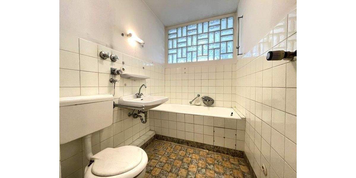 Etagenwohnung Nürnberg Erlenstegen - 5 Zimmer, 130 m&sup2;, 388.000&euro; | Angebot:25879956