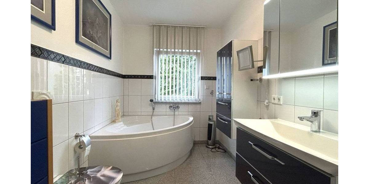 Etagenwohnung Fürth Hardhöhe - 3 Zimmer, 102 m&sup2;, 380.000&euro; | Angebot:25701583