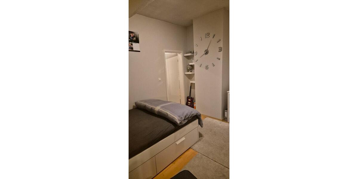 Dachgeschoßwohnung Erlangen Am Anger - 2.5 Zimmer, 30 m&sup2;, 480&euro; | Angebot:27576769