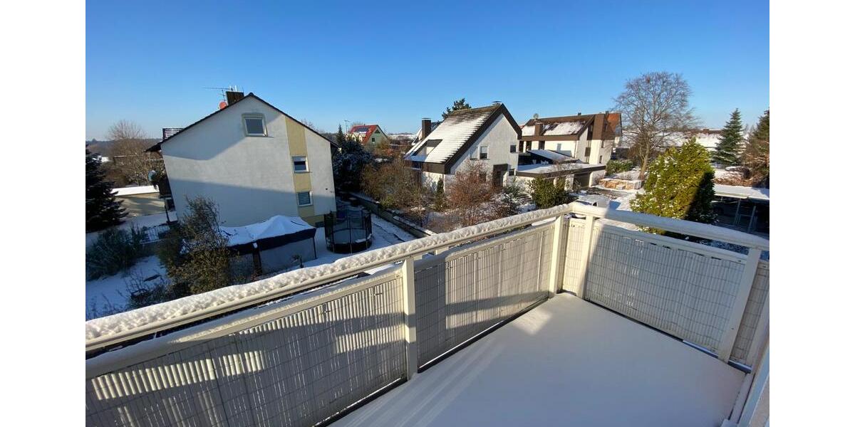 Etagenwohnung Heroldsberg - 3 Zimmer, 94 m&sup2;, 990&euro; | Angebot:25185442