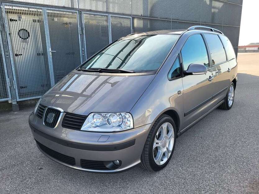 Seat Alhambra 142.000 km 12.990 € Schwabach 91126