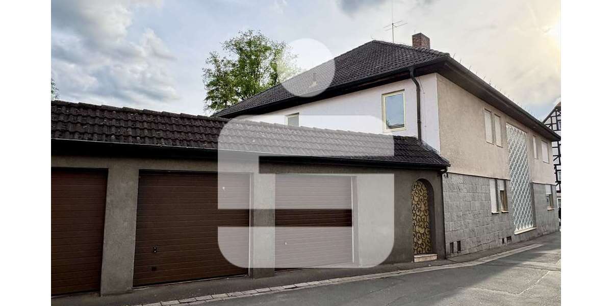 Einfamilienhaus Erlangen Bruck - 12 Zimmer, 436 m&sup2;, 1.350.000&euro; | Angebot:26978828