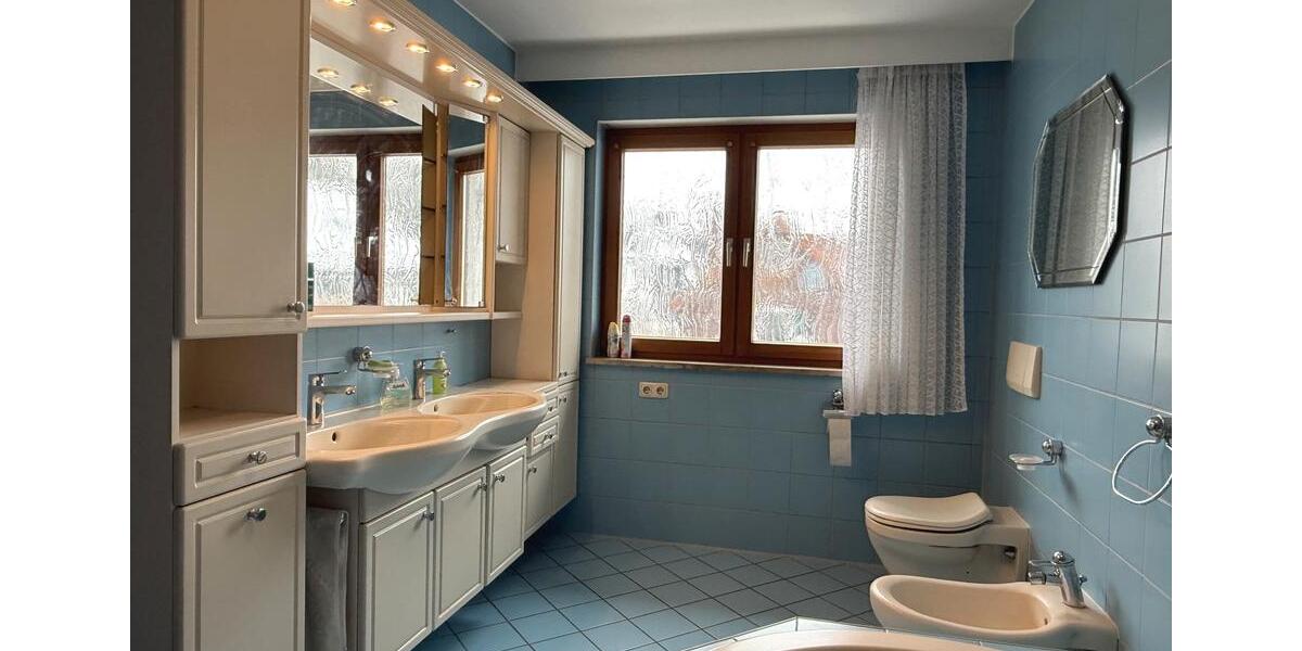 Einfamilienhaus Nürnberg Holzheim - 6 Zimmer, 200 m&sup2;, 2.100&euro; | Angebot:25414509