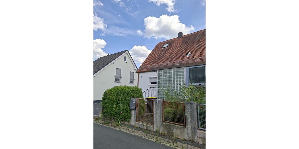 Doppelhaushälfte Nürnberg Gebersdorf - 3 Zimmer, 90 m&sup2;, 1.550&euro; | Angebot:27620947