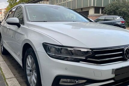 VW Passat 130.214 km 18.900 € Nürnberg 90478