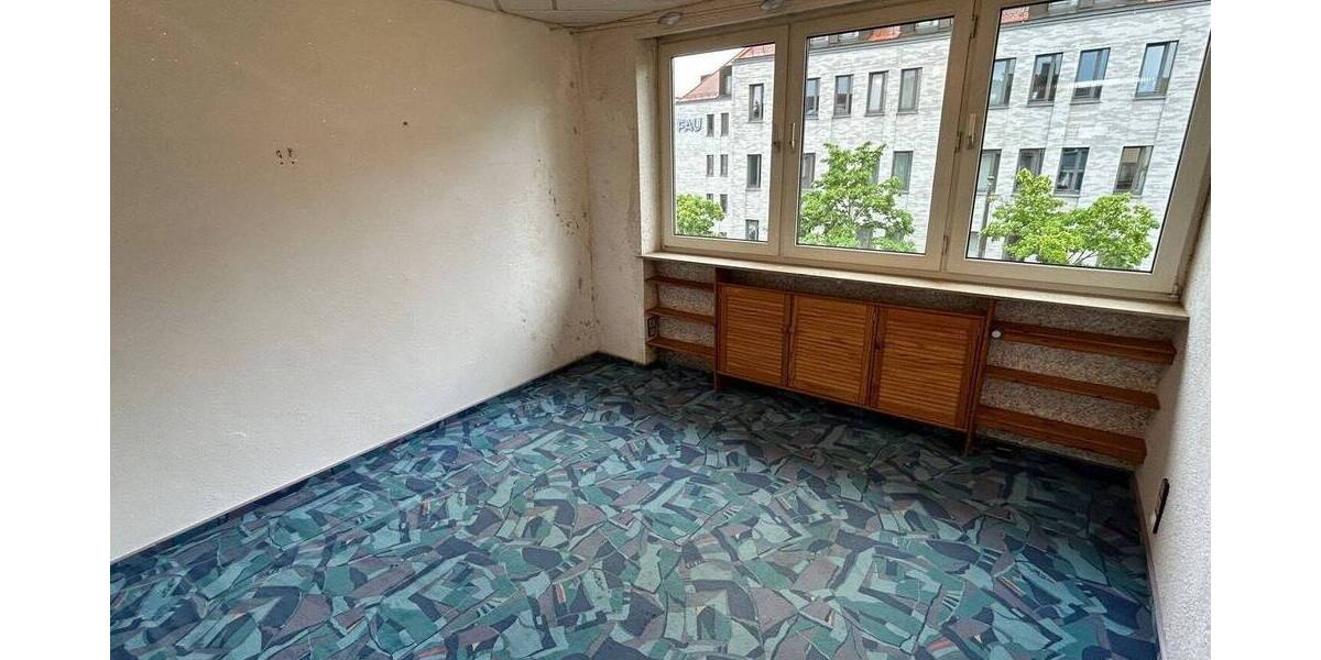 Etagenwohnung Erlangen Innenstadt - 4 Zimmer, 104 m&sup2;, 349.000&euro; | Angebot:25700820