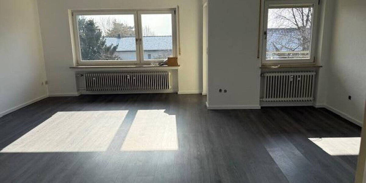 Etagenwohnung Leinburg - 3 Zimmer, 85 m&sup2;, 890&euro; | Angebot:26124803