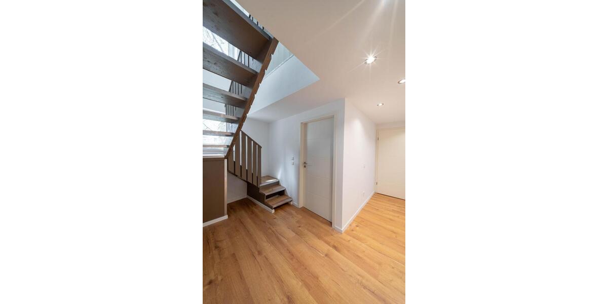 Etagenwohnung Fürth Bislohe - 4 Zimmer, 116 m&sup2;, 1.750&euro; | Angebot:26381876