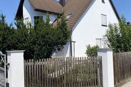 Haus Nürnberg Gaismannshof - 7 Zimmer, 220 m&sup2;, 890.000&euro; | Angebot:25780543