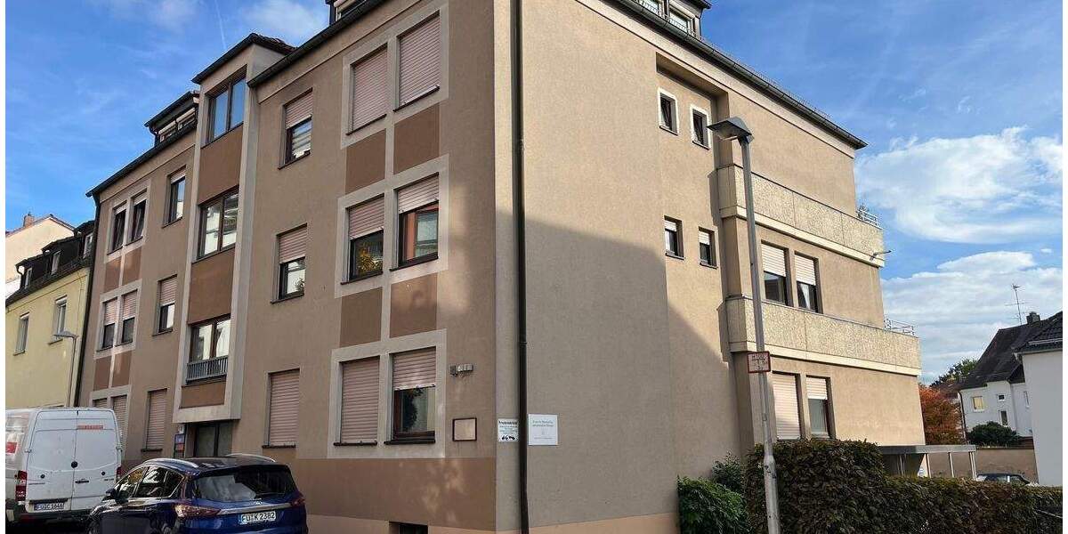 Vielseitig nutzbare Büro-Praxisfläche im Zentrum von Zirndorf 5 zimmer