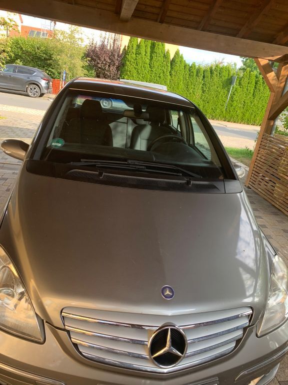 B 200