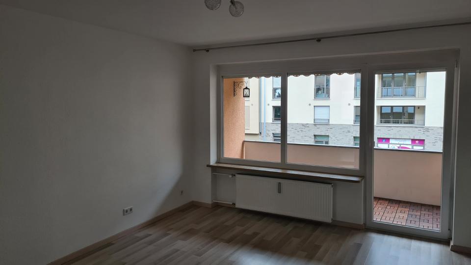 Etagenwohnung Nürnberg Schnepfenreuth - 3 Zimmer, 77 m&sup2;, 1.050&euro; | Angebot:26227739