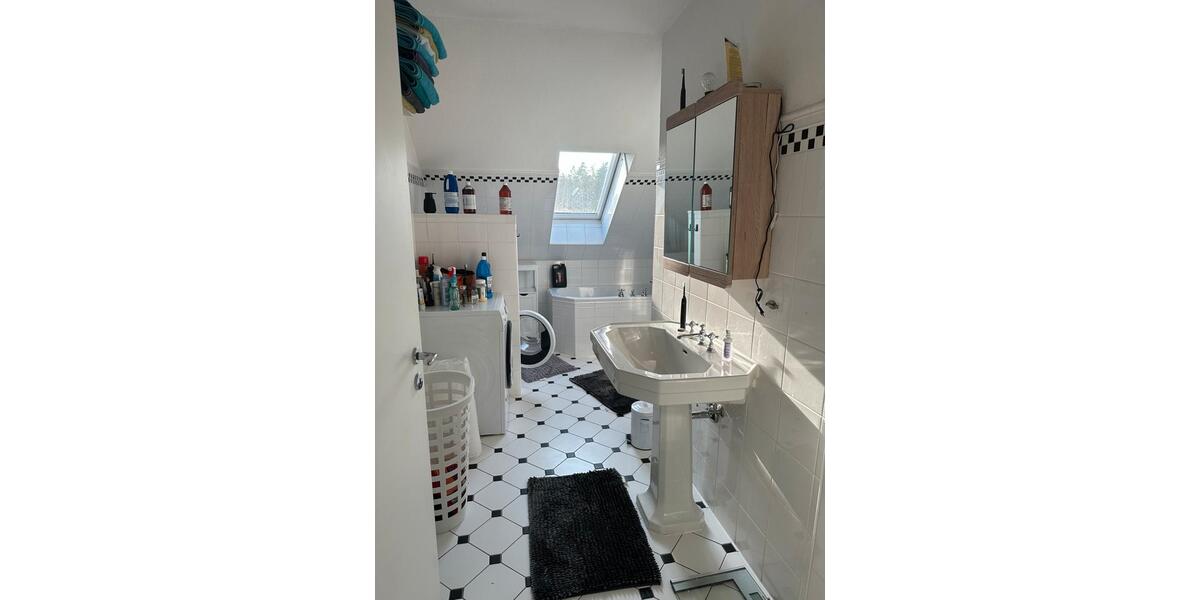 Dachgeschoßwohnung Allersberg Eismannsdorf - 4 Zimmer, 100 m&sup2;, 315.000&euro; | Angebot:26121945