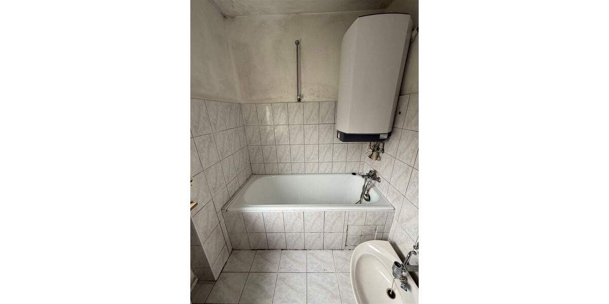 Reihenhaus in beliebter Lage, direkt in Wendelstein 5 zimmer