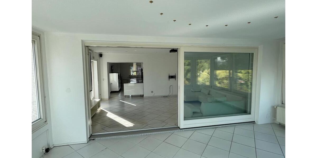 Etagenwohnung Nürnberg Eibach - 3 Zimmer, 100 m&sup2;, 1.000&euro; | Angebot:27598956