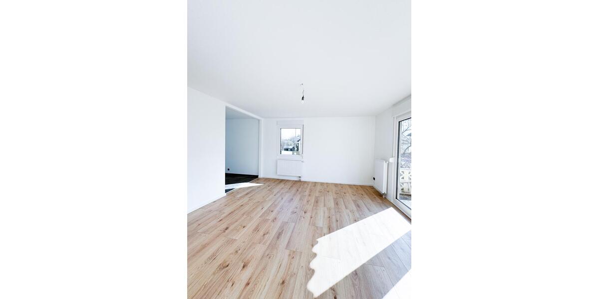 Bungalow Schwabach - 6 Zimmer, 130 m&sup2;, 1.750&euro; | Angebot:27614212