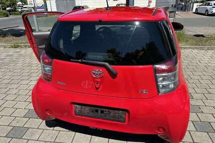 Toyota iQ 101.000 km 4.300 € Nürnberg 90439