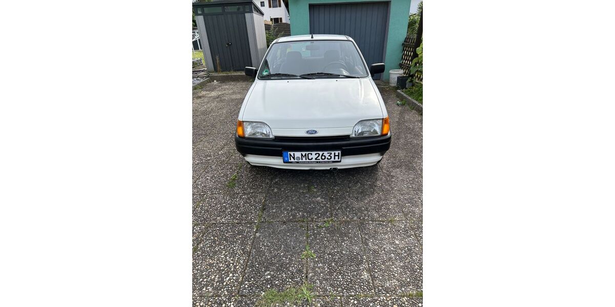 Ford Fiesta 83.000 km 1.999 € Nürnberg 90408
