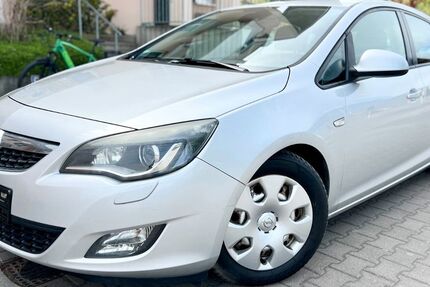Opel Astra 220.000 km 2.900 € Nürnberg 90427