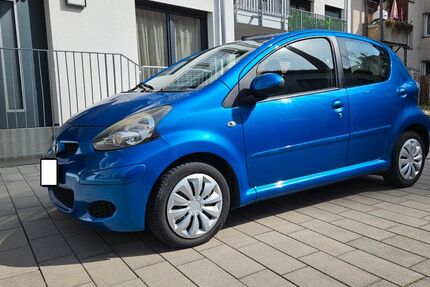 Toyota Aygo (X) 121.000 km 2.300 &euro; Nürnberg 90429