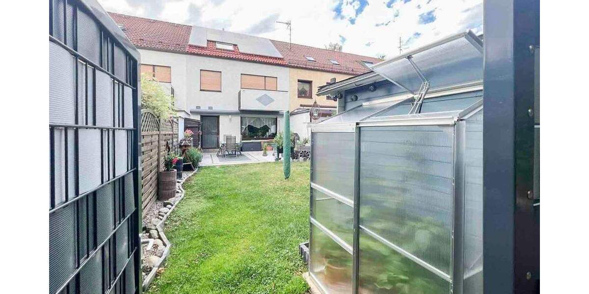 Platz für die ganze Familie - gepflegtes Reihenmittelhaus mit 6 Zimmern 6 zimmer