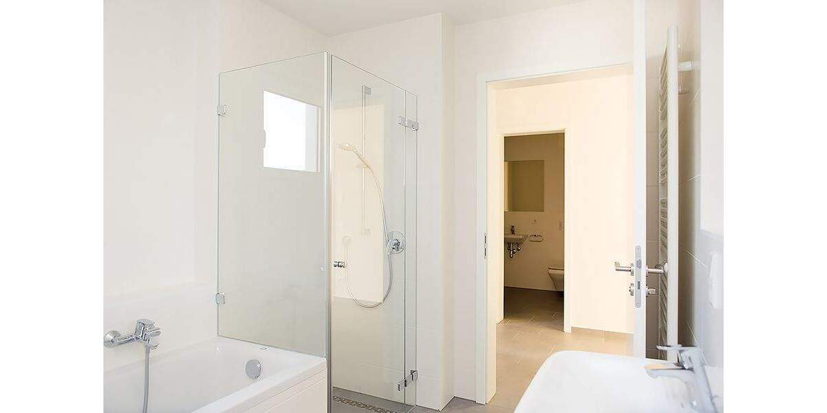 Etagenwohnung Fürth Stadeln - 3 Zimmer, 107 m&sup2;, 1.340&euro; | Angebot:25688776