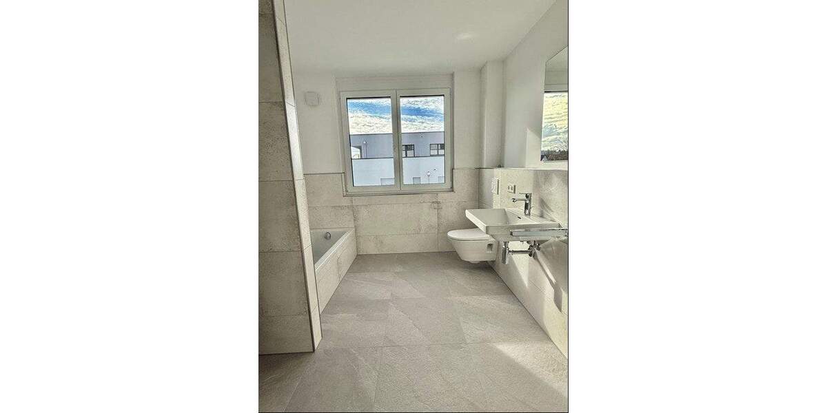 Etagenwohnung Roßtal - 3 Zimmer, 95 m&sup2;, 479.000&euro; | Angebot:25602549