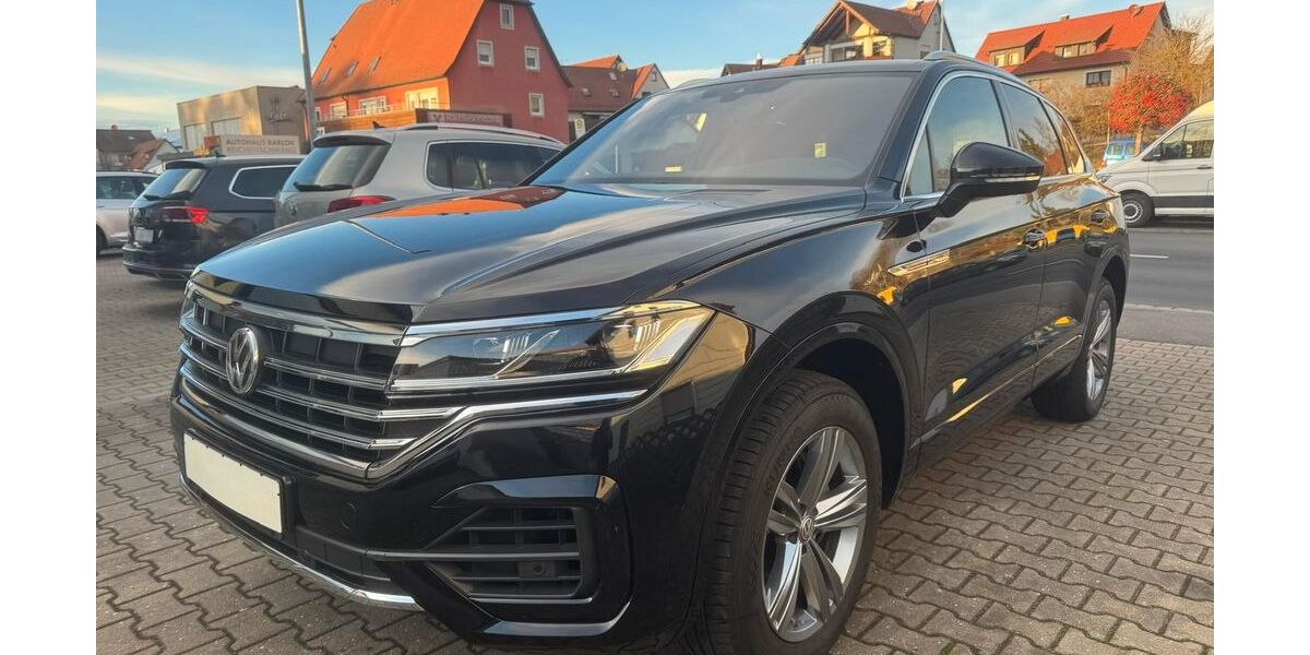 VW Touareg 82.832 km 46.990 &euro; Nürnberg 90431