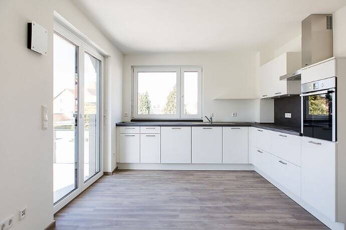 Etagenwohnung Nürnberg Eibach - 3 Zimmer, 80 m&sup2;, 1.210&euro; | Angebot:26834459