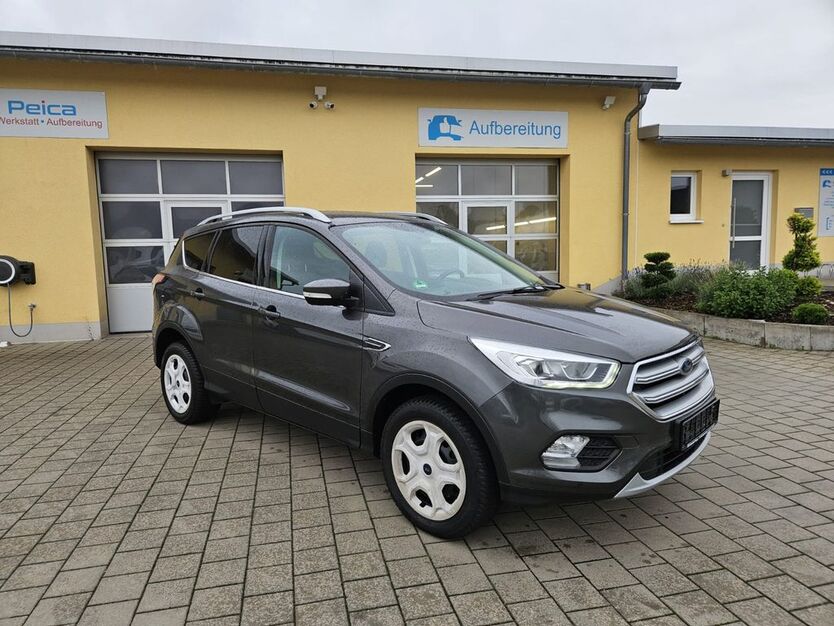 Ford Kuga 124.000 km 14.700 € Büchenbach 91186
