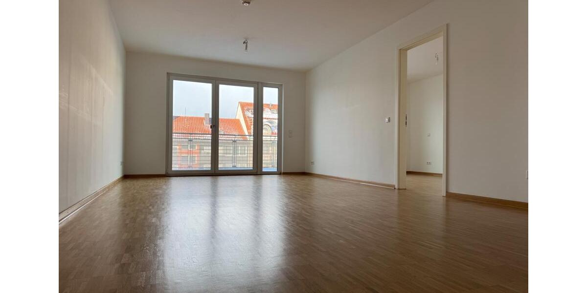 Helle 2-Zimmer-Wohnung mit TG und großem Balkon in zentraler Lage 2 zimmer