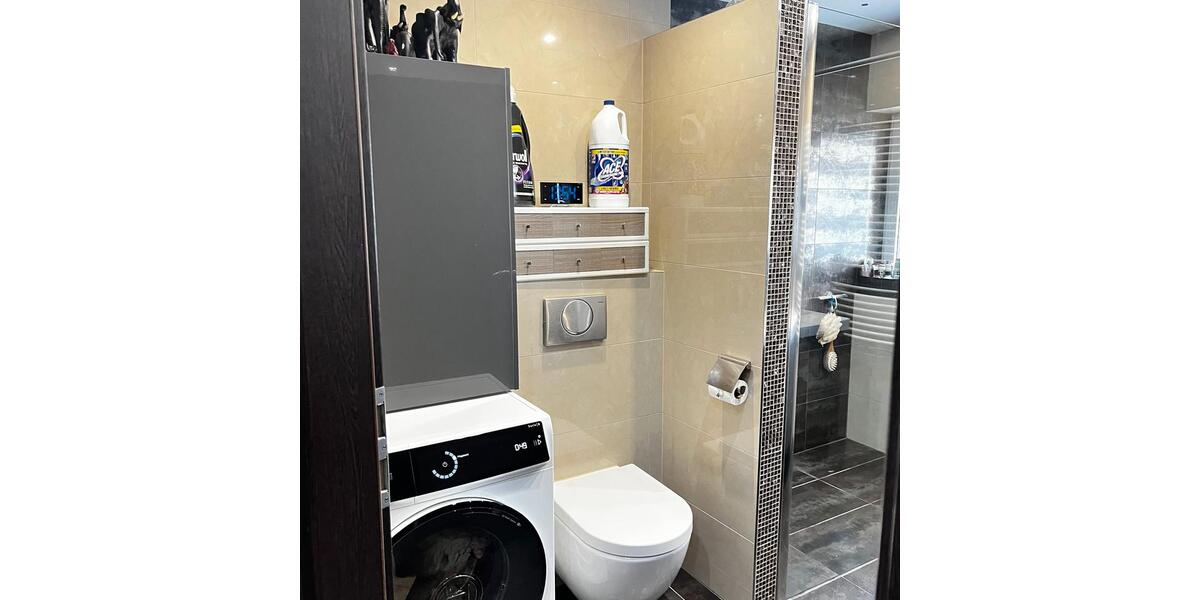 Wohnung 4 Zimmer renoviert, sehr gepflegt 4 zimmer