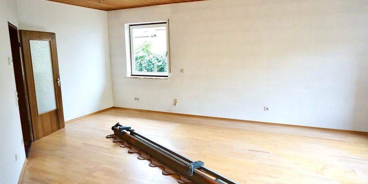 Etagenwohnung Erlangen / Alterlangen Alterlangen - 3 Zimmer, 86 m&sup2;, 299.000&euro; | Angebot:24698057