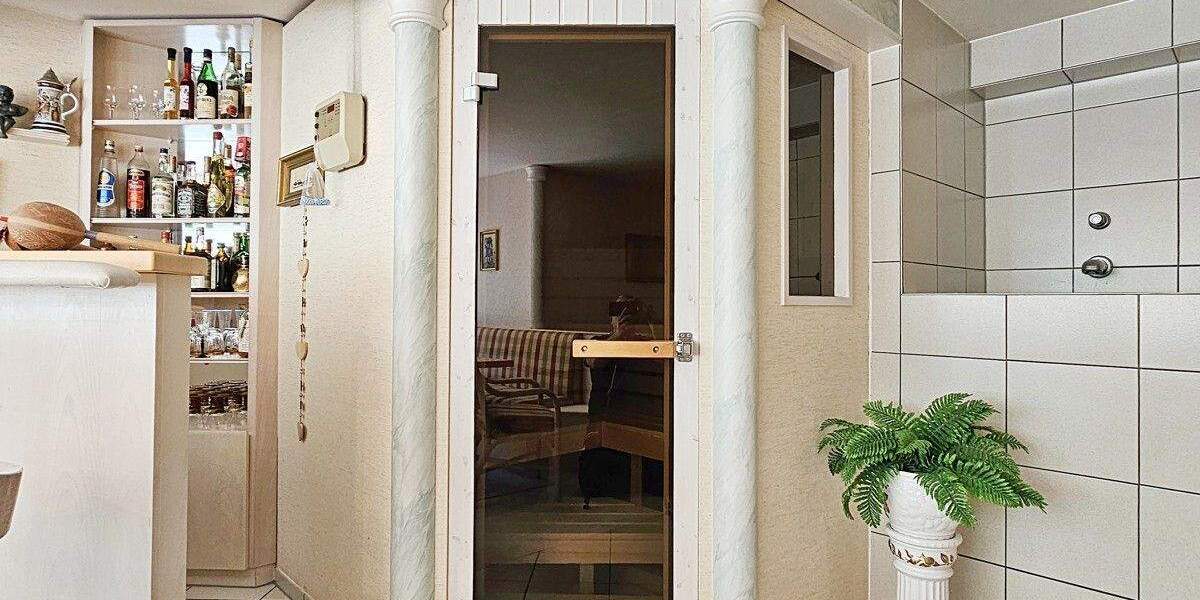 TOP WOHNLAGE-Nürnberg-Weiherhaus! Doppelhaushälfte mit Terrasse, Garten und Garage! 4 zimmer