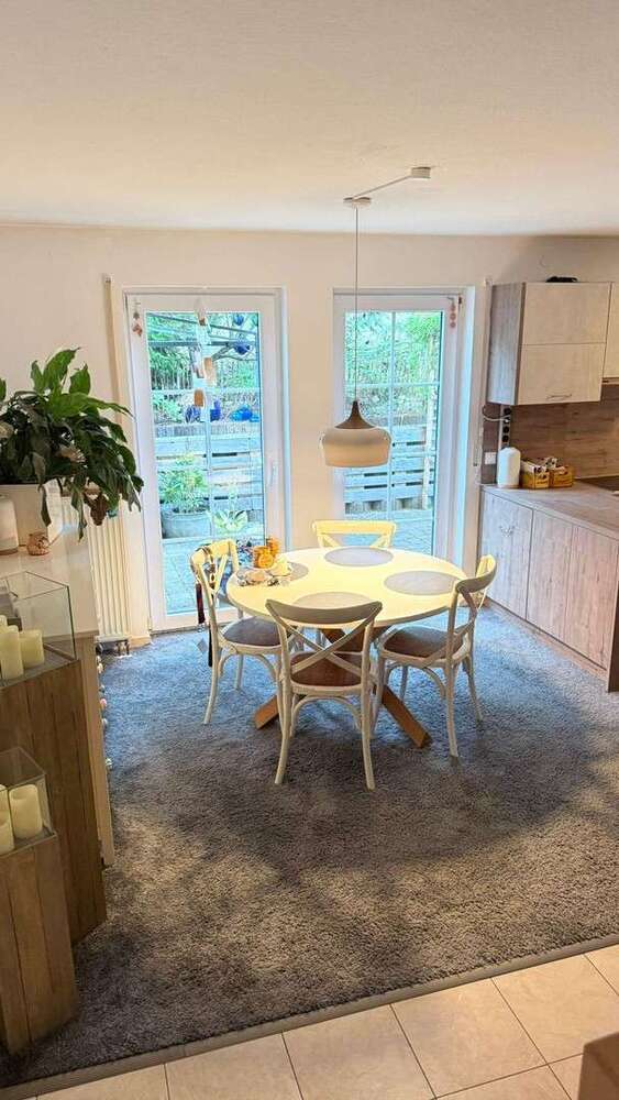 Wohnung zum Mieten in Laubendorf 1.100 € 100 m²