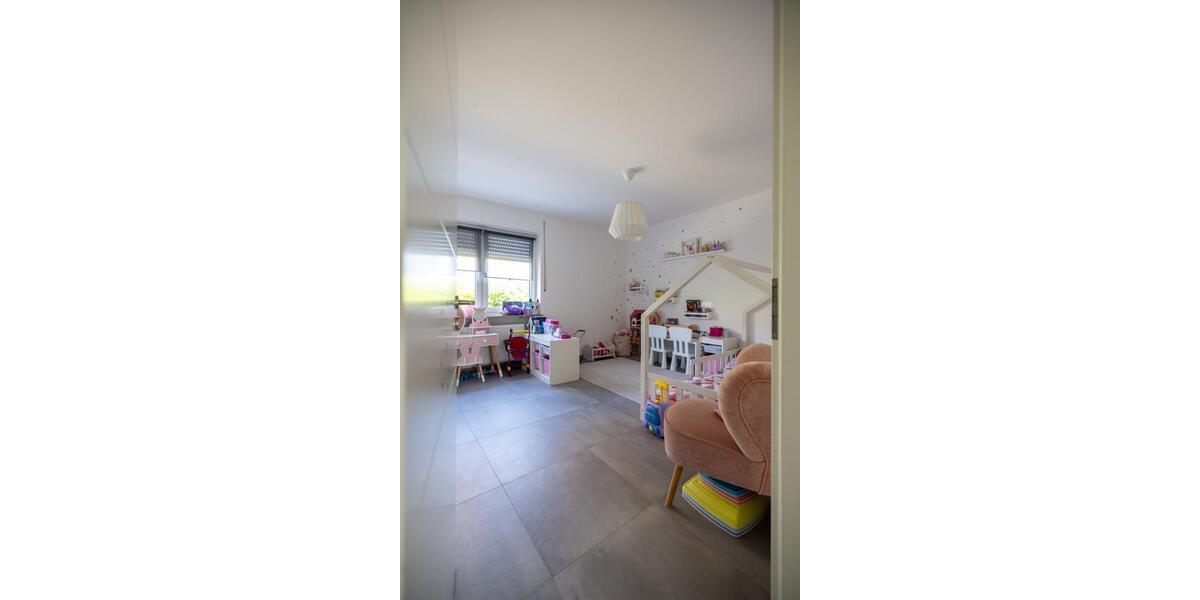 PROVISIONSFREI !! Moderne 4- Zimmer-EG- Wohnung mit Terasse 4 zimmer